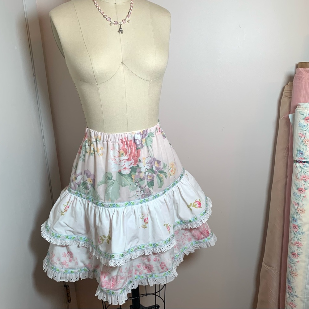 HANDMADE Rose Mini Ruffle Skirt